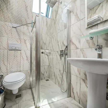 فندق Arsi Paradise 4*