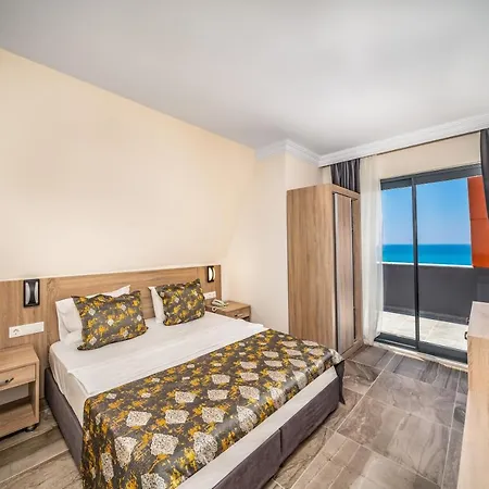 מלון Arsi Paradise אלאניה